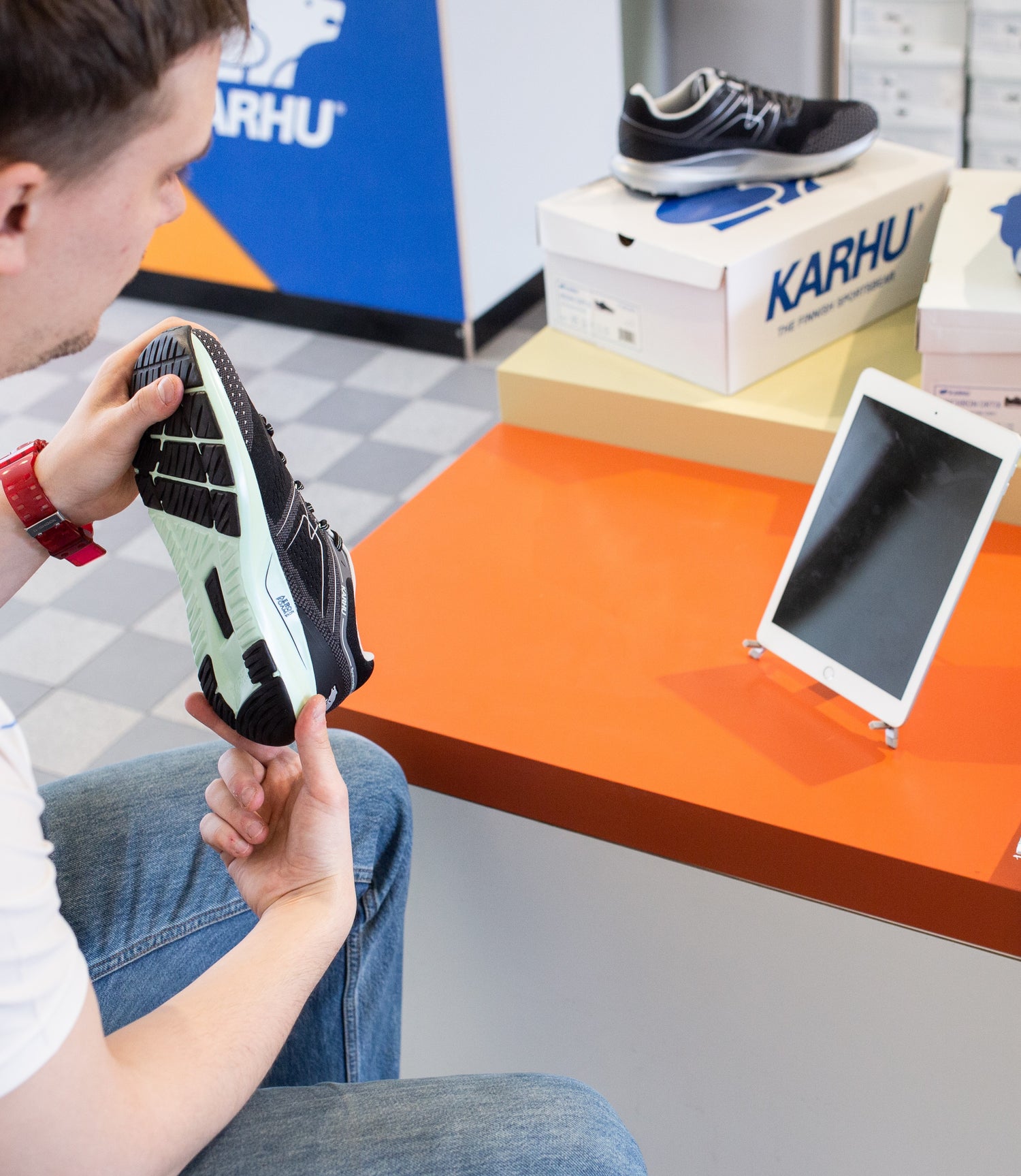 Karhu NL