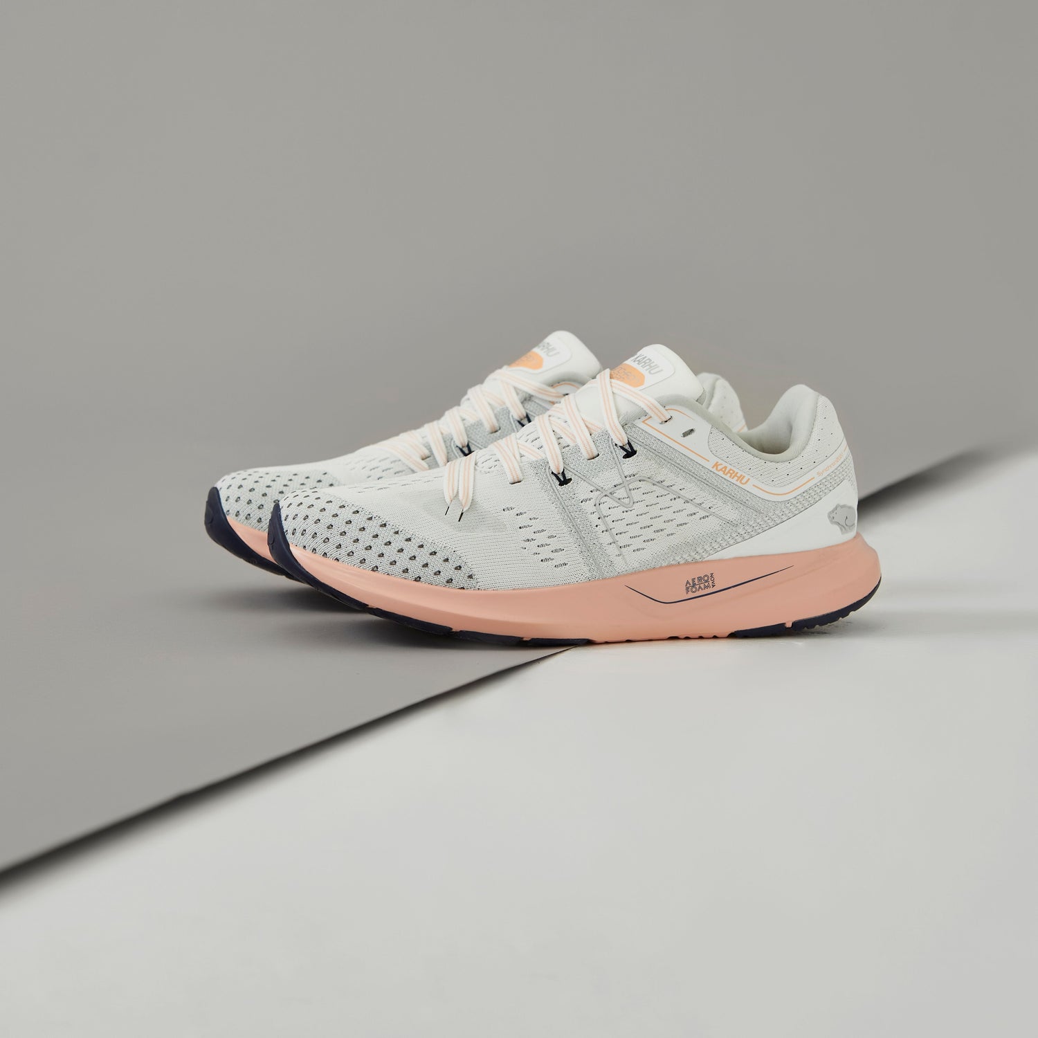 KARHU SYNCHRON 2020 ''DUSTY CORAL'' - Karhu Nederland