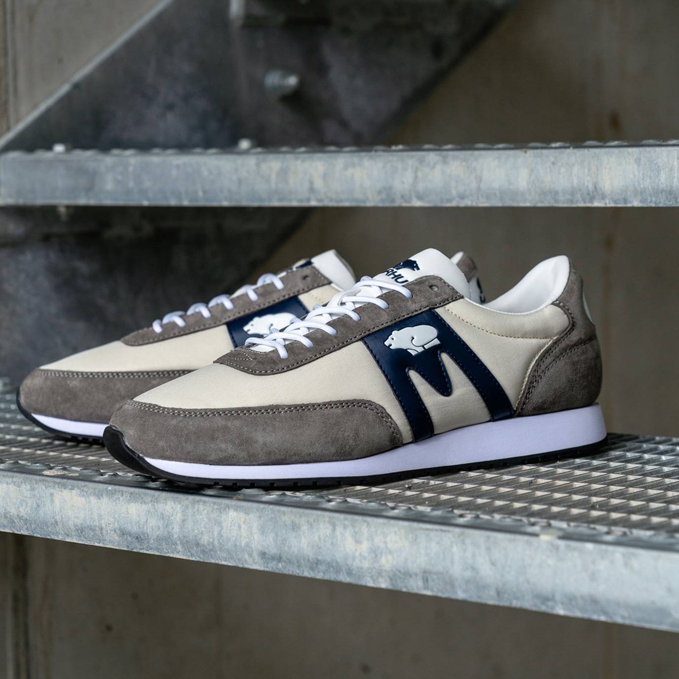 ALBATROSS 82 - GREY/DK NAVY NYLON - Karhu Nederland