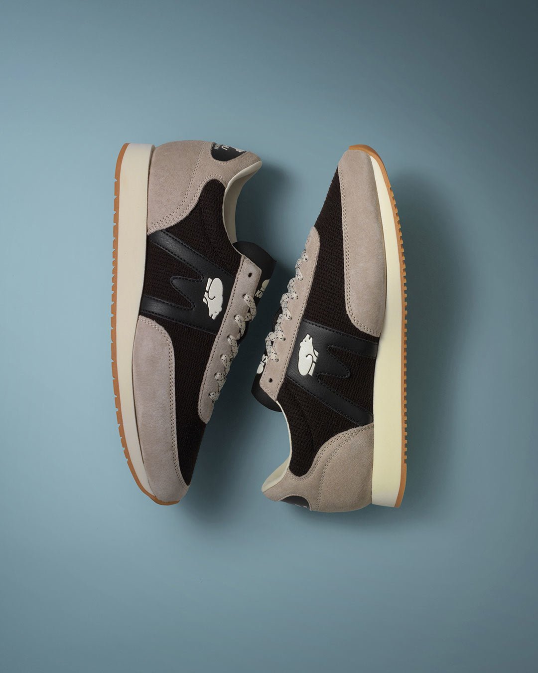 ALBATROSS 82 - SILVER LINING / JET BLACK - Karhu Nederland