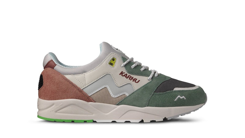 ARIA 95 - CORK / FOGGY DEW - Karhu Nederland