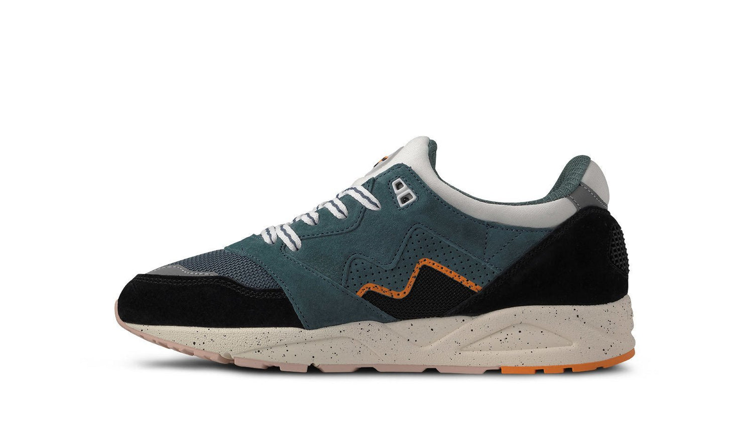 ARIA 95 - JET BLACK/STORMY WEATHER - Karhu Nederland