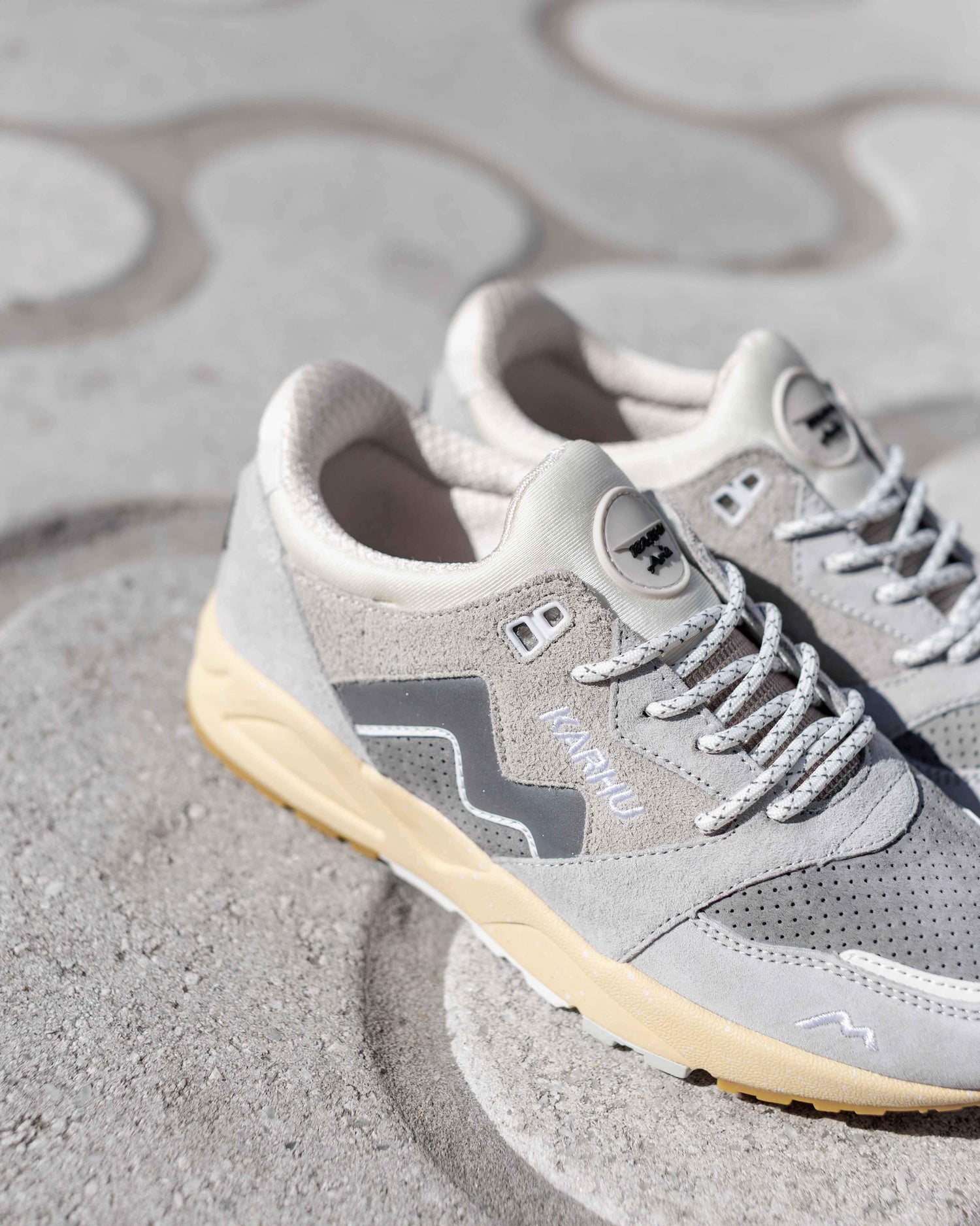 ARIA 95 - LUNAR ROCK / FOGGY DEW - Karhu Nederland