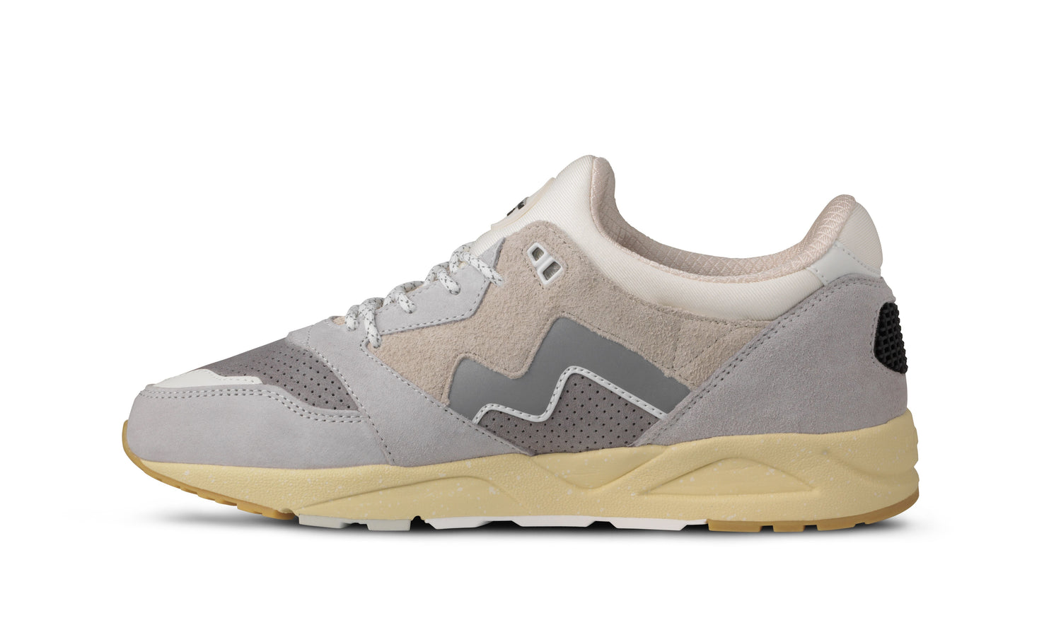 ARIA 95 - LUNAR ROCK / FOGGY DEW - Karhu Nederland