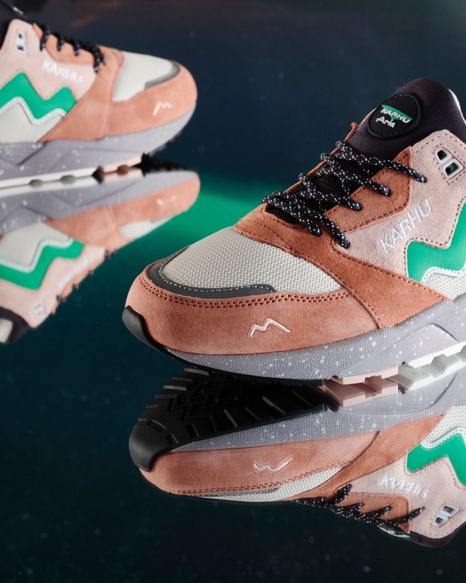 ARIA 95 “NORTHERN LIGHTS” PACK - CORK / BLARNEY - Karhu Nederland