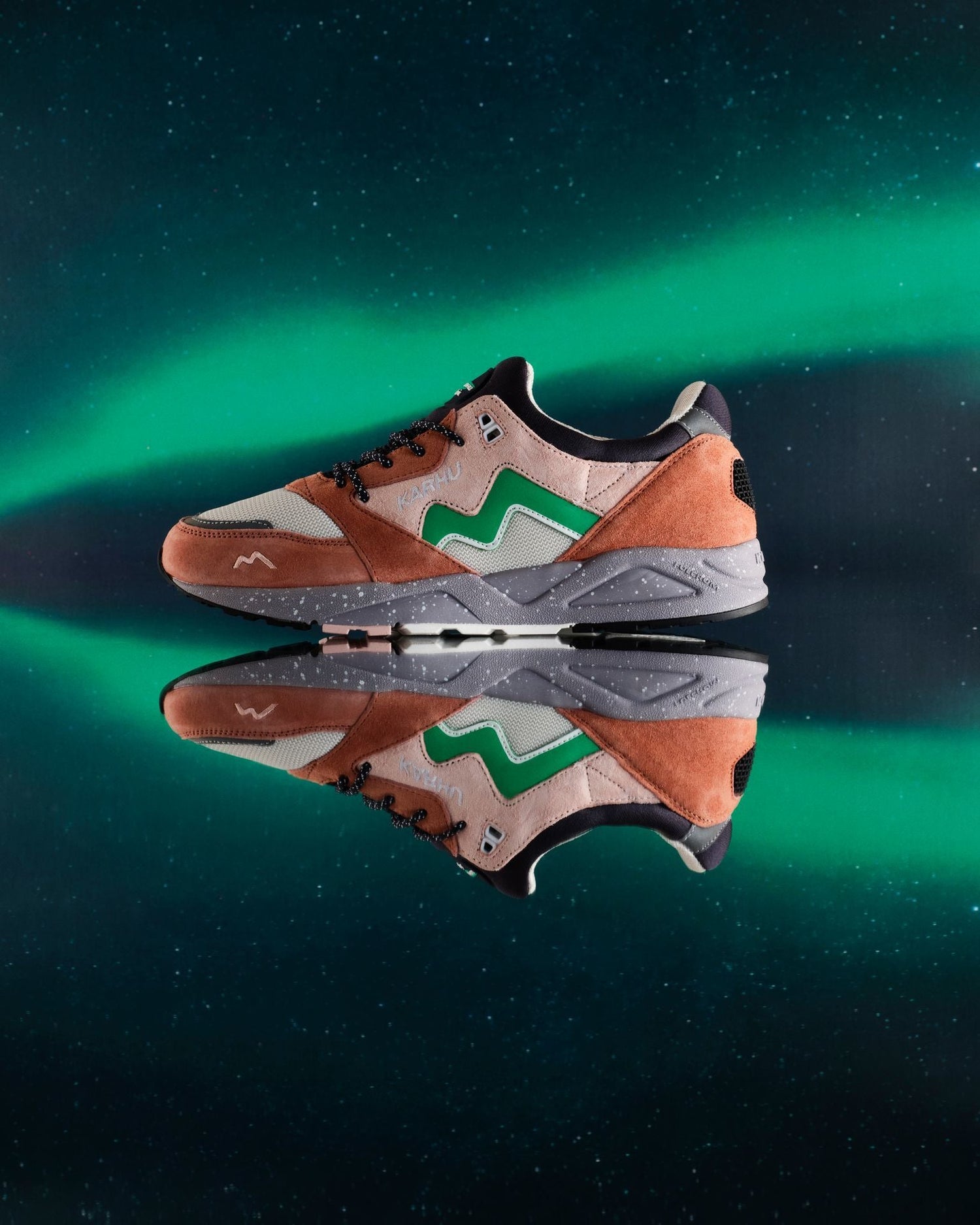 ARIA 95 “NORTHERN LIGHTS” PACK - CORK / BLARNEY - Karhu Nederland