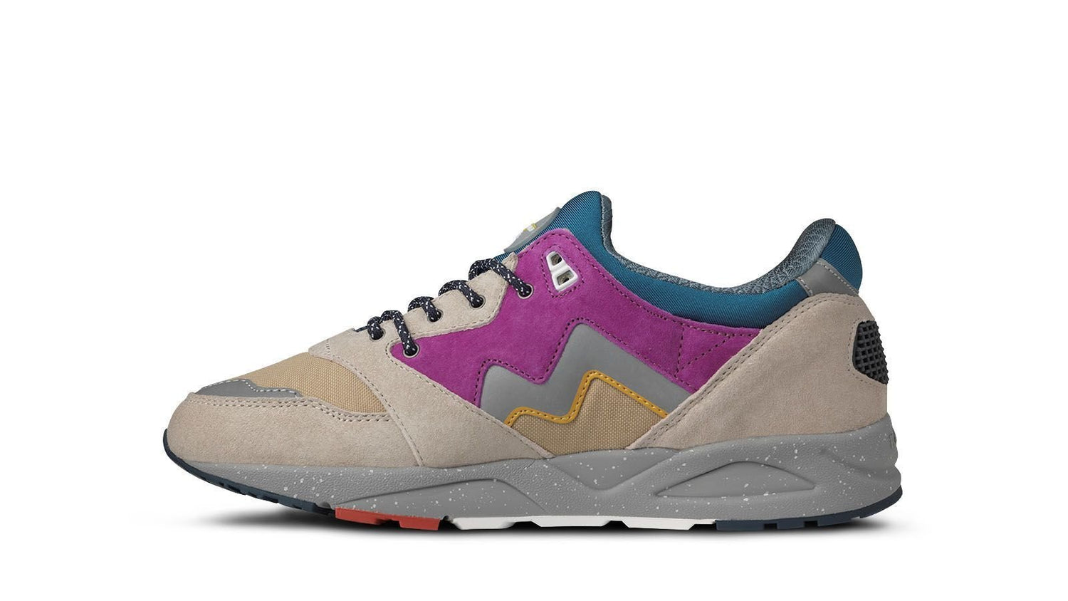 ARIA 95 - SILVER LINING / MULBERRY - Karhu Nederland