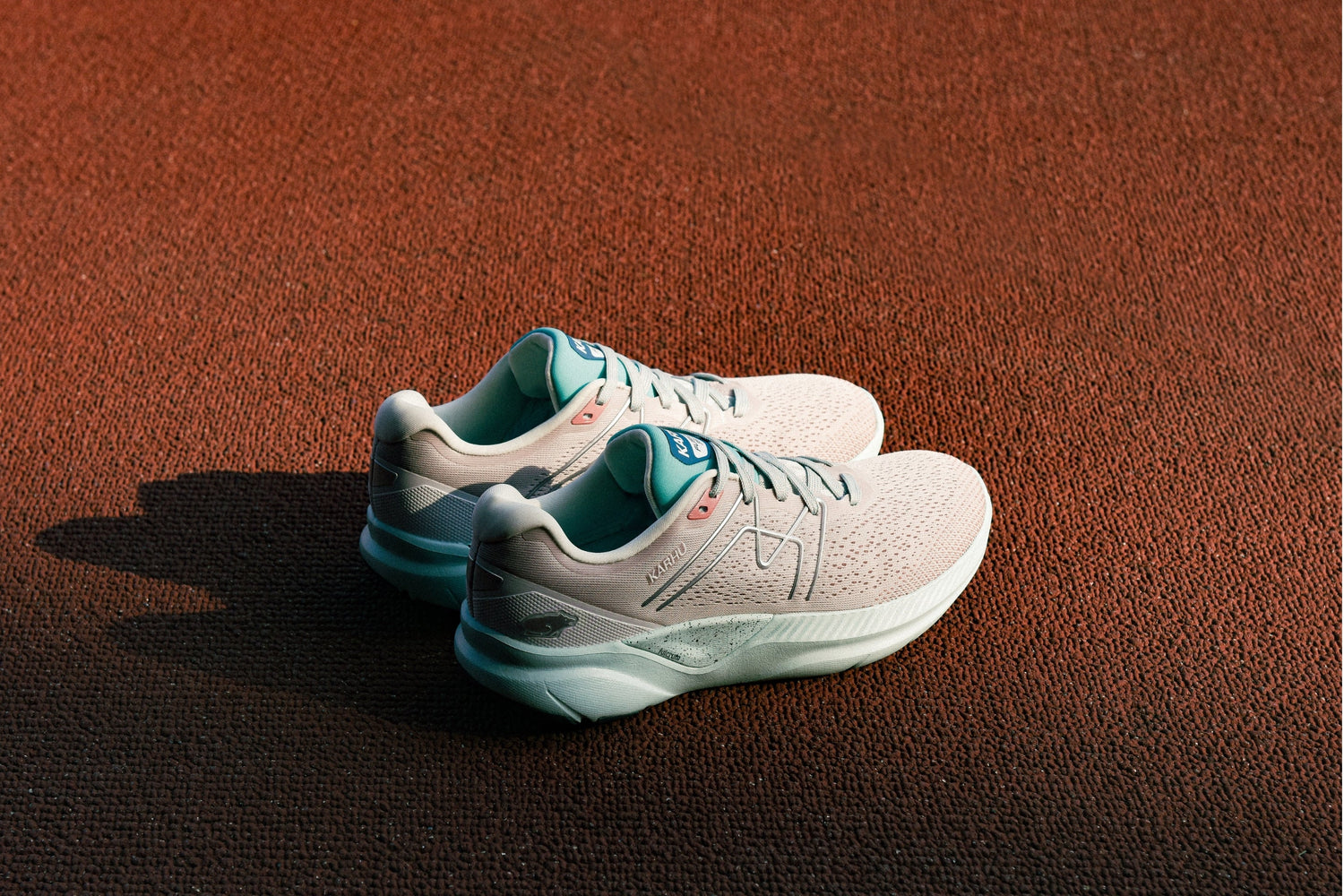 DAMES FUSION 3.5 HIVO - CRYSTAL GREY / ICY MORN - Karhu Nederland