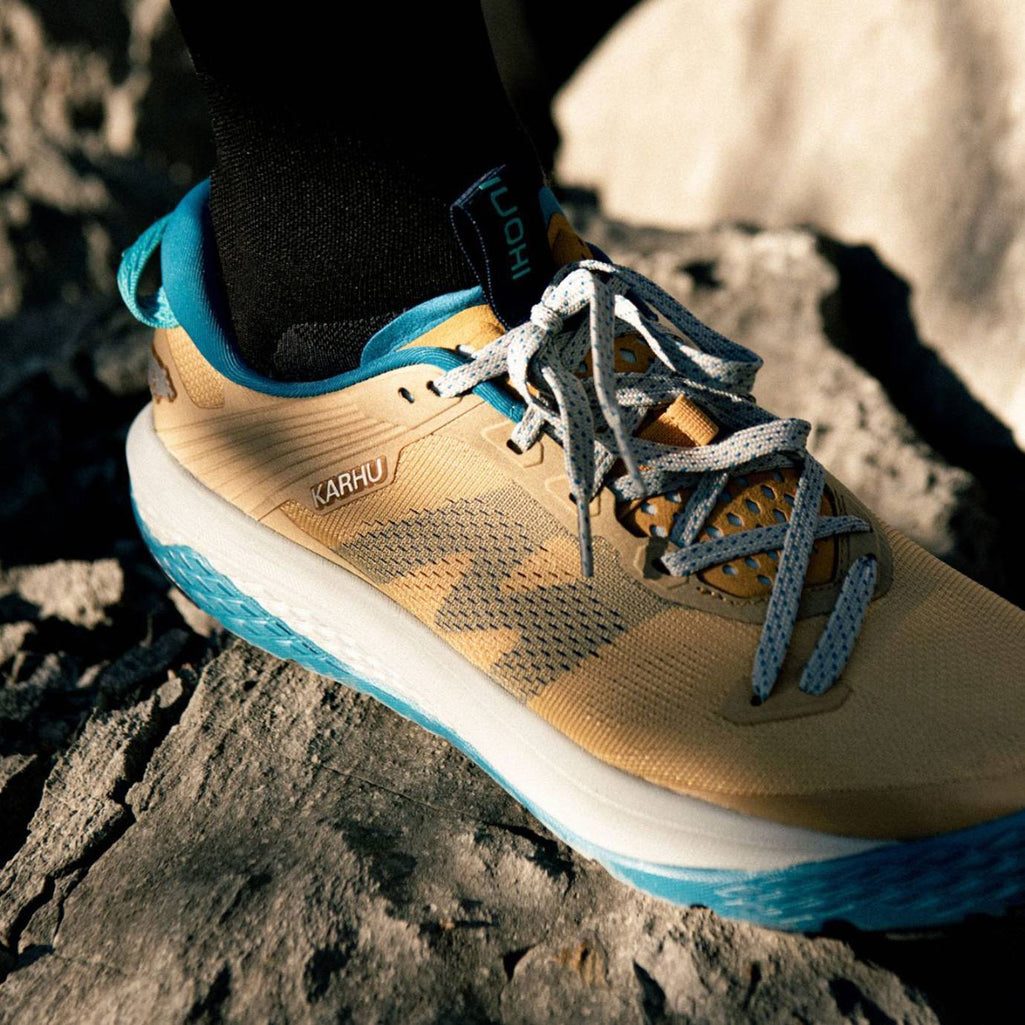 DAMES IKONI TRAIL 1.0 - NEW WHEAT / CRYSTAL TEAL - Karhu Nederland