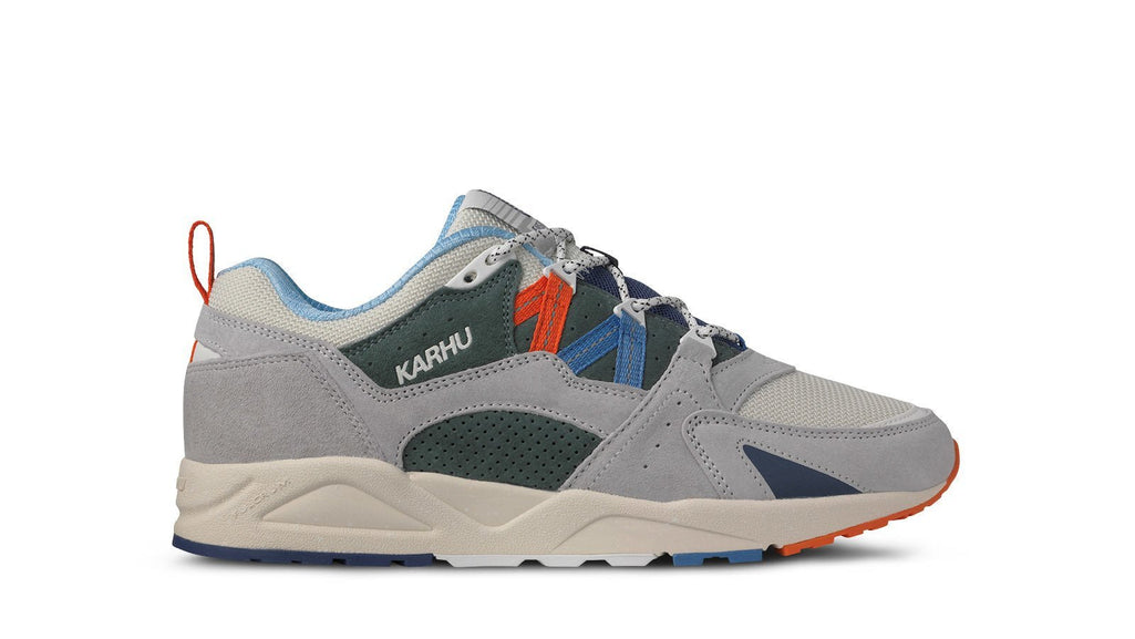 FUSION 2.0 - DAWN BLUE / SCARLET IBIS - Karhu Nederland