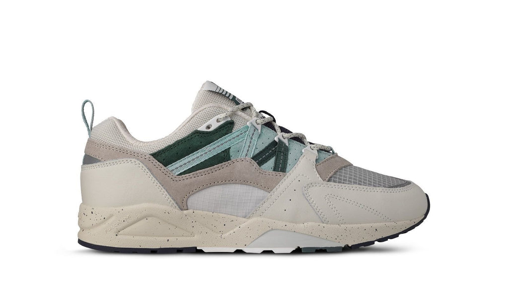 FUSION 2.0 "FLOW STATE" PACK - LILY WHITE / SURF SPRAY - Karhu Nederland