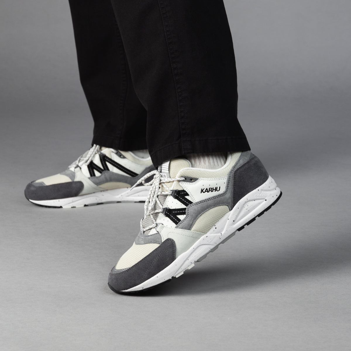 FUSION 2.0 - LIMESTONE / JET BLACK - Karhu Nederland