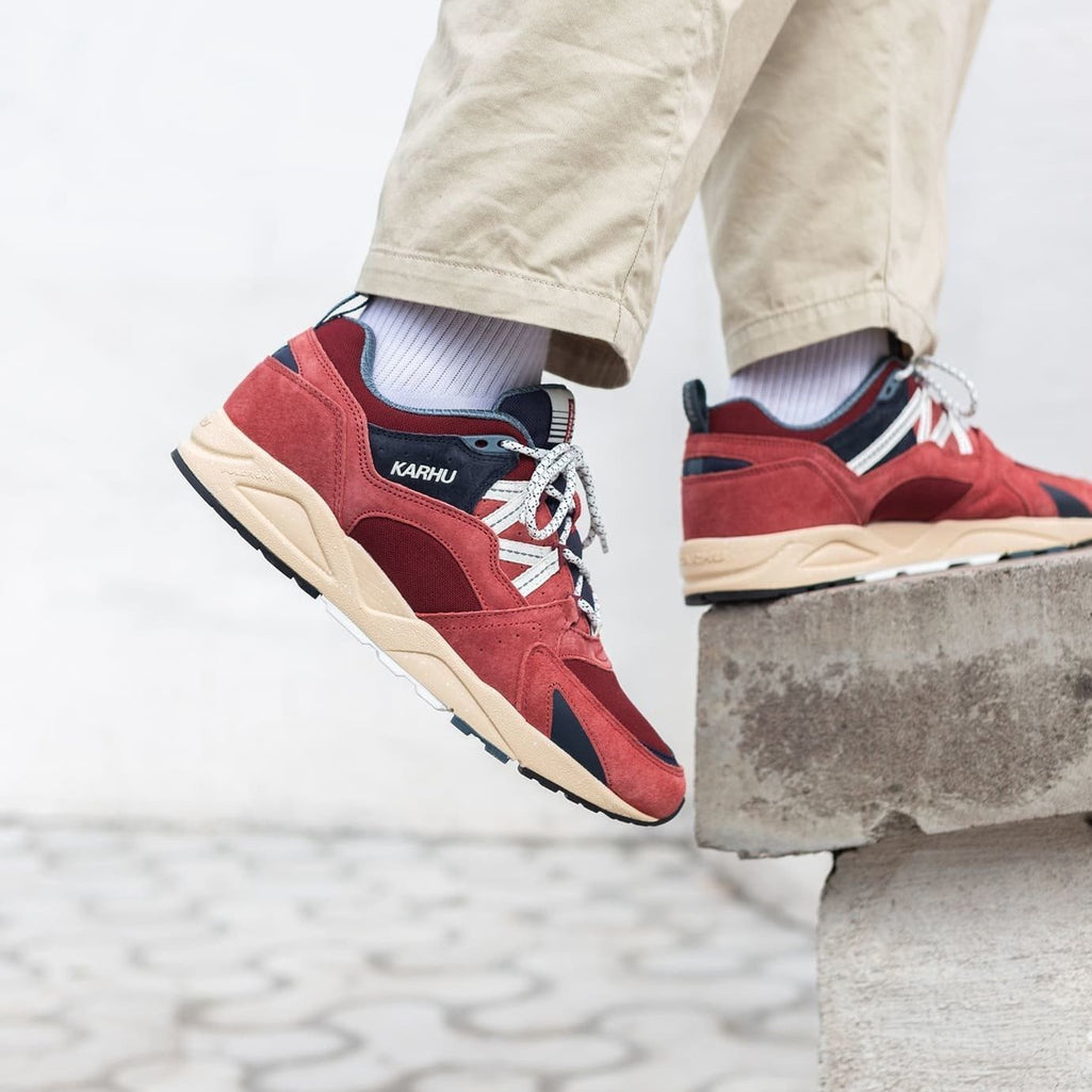 FUSION 2.0 - MINERAL RED / LILY WHITE - Karhu Nederland