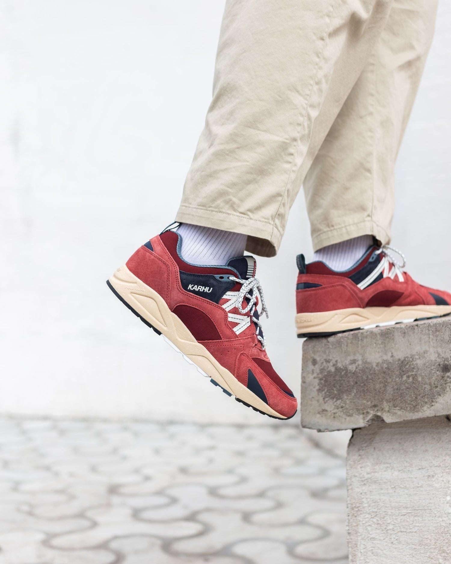 FUSION 2.0 - MINERAL RED / LILY WHITE - Karhu Nederland