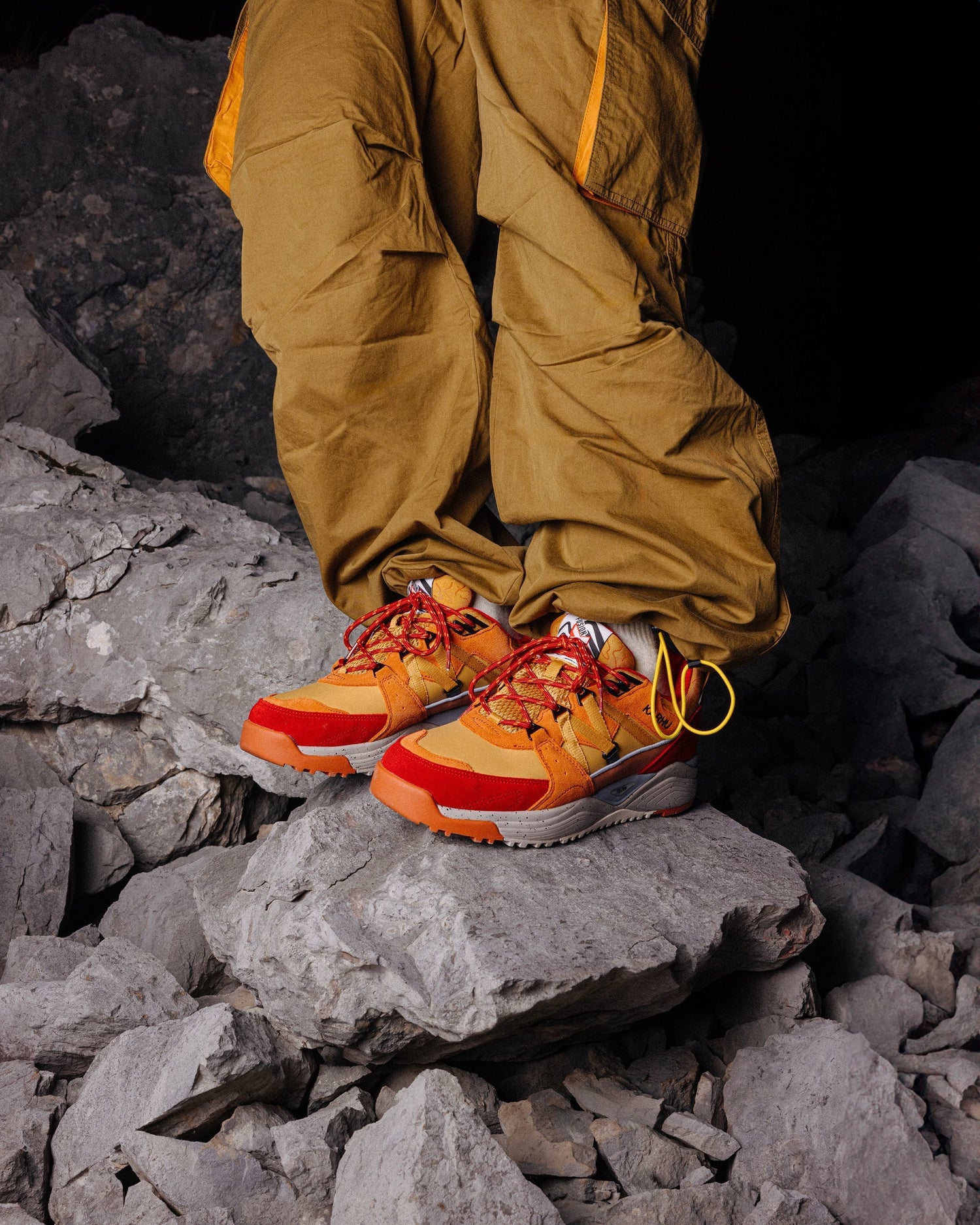 FUSION XC MOUNT SAANA WATERPROOF - AUTUMN LEAF / TAFFY - Karhu Nederland