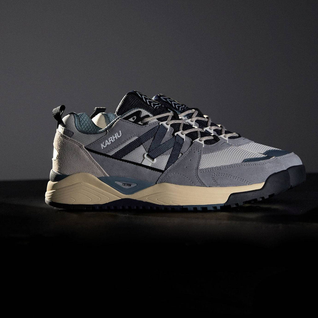 FUSION XC "POLAR NIGHT" PACK - ULTIMATE GRAY / INDIA INK - Karhu Nederland