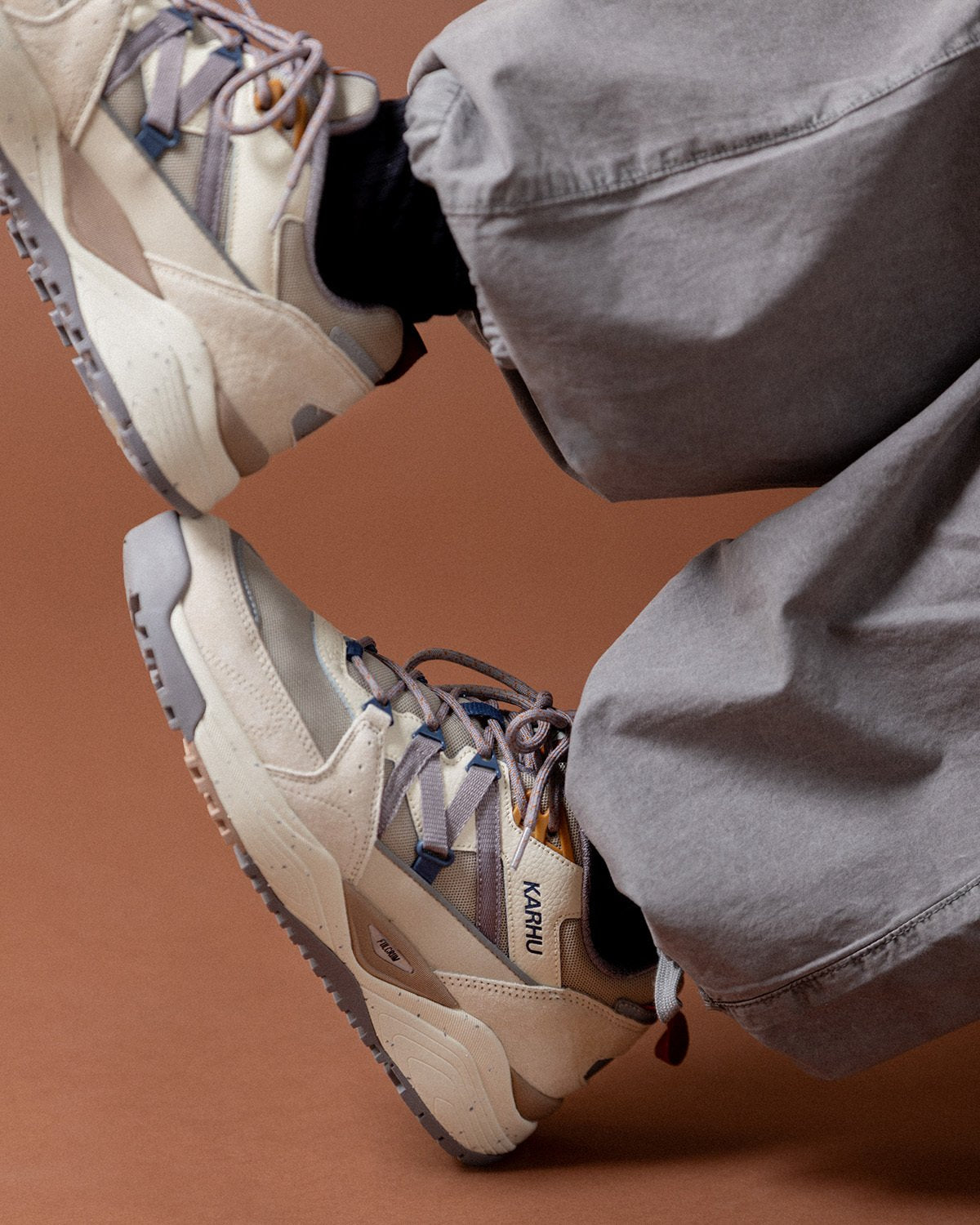 FUSION XC - SILVER LINING / GULL - Karhu Nederland