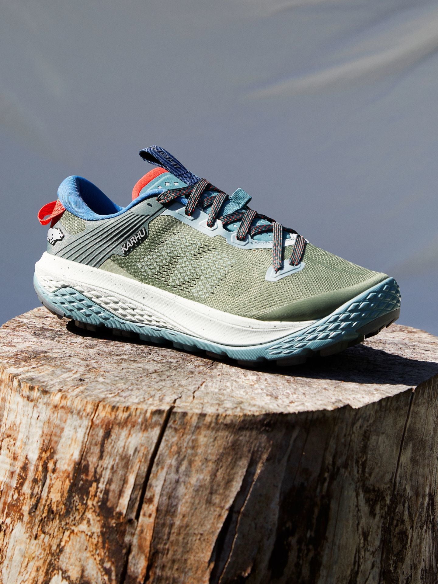 HEREN IKONI TRAIL 1.0 WR - OIL GREEN / MINERAL BLUE - Karhu Nederland