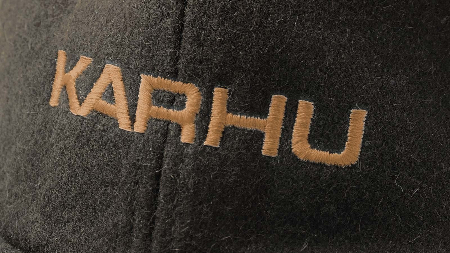 KARHU LOGO CAP - DARK OLIVE / BROWN SUGAR - Karhu Nederland