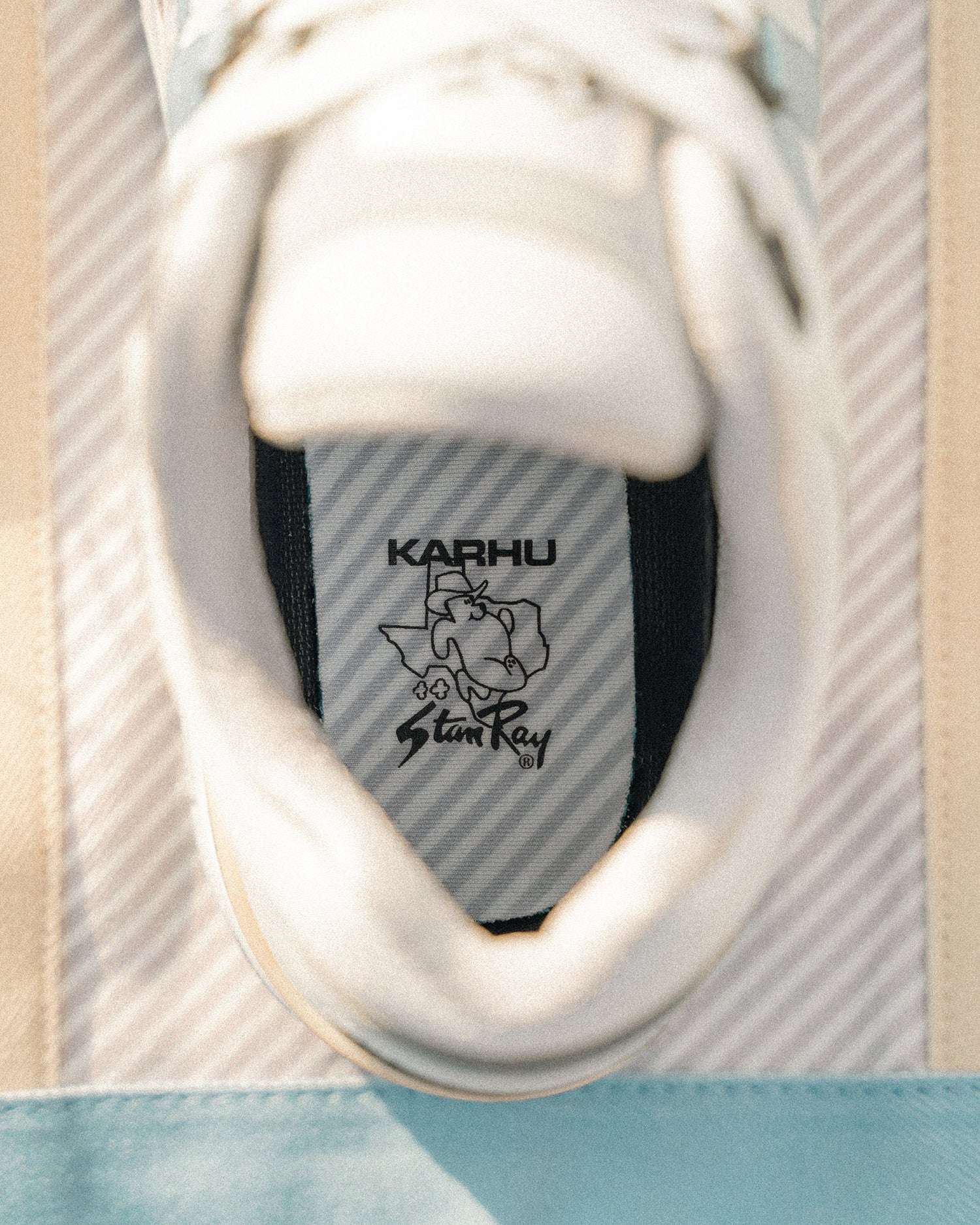 KARHU X STAN RAY FUSION XT - BRIGHT WHITE / STERLING BLUE - Karhu Nederland