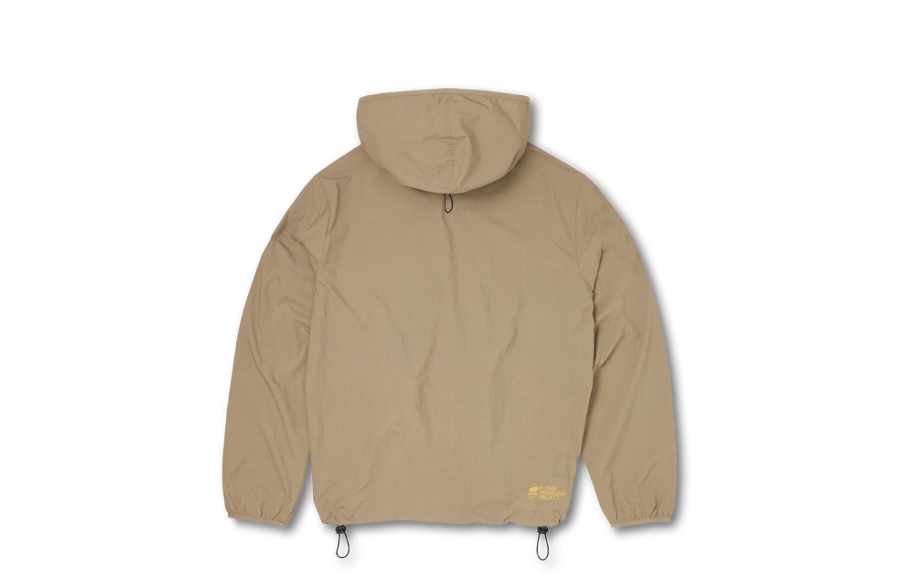 KARHU X UNIVERSAL WORKS RUNNING JACKET - KHAKI - Karhu Nederland