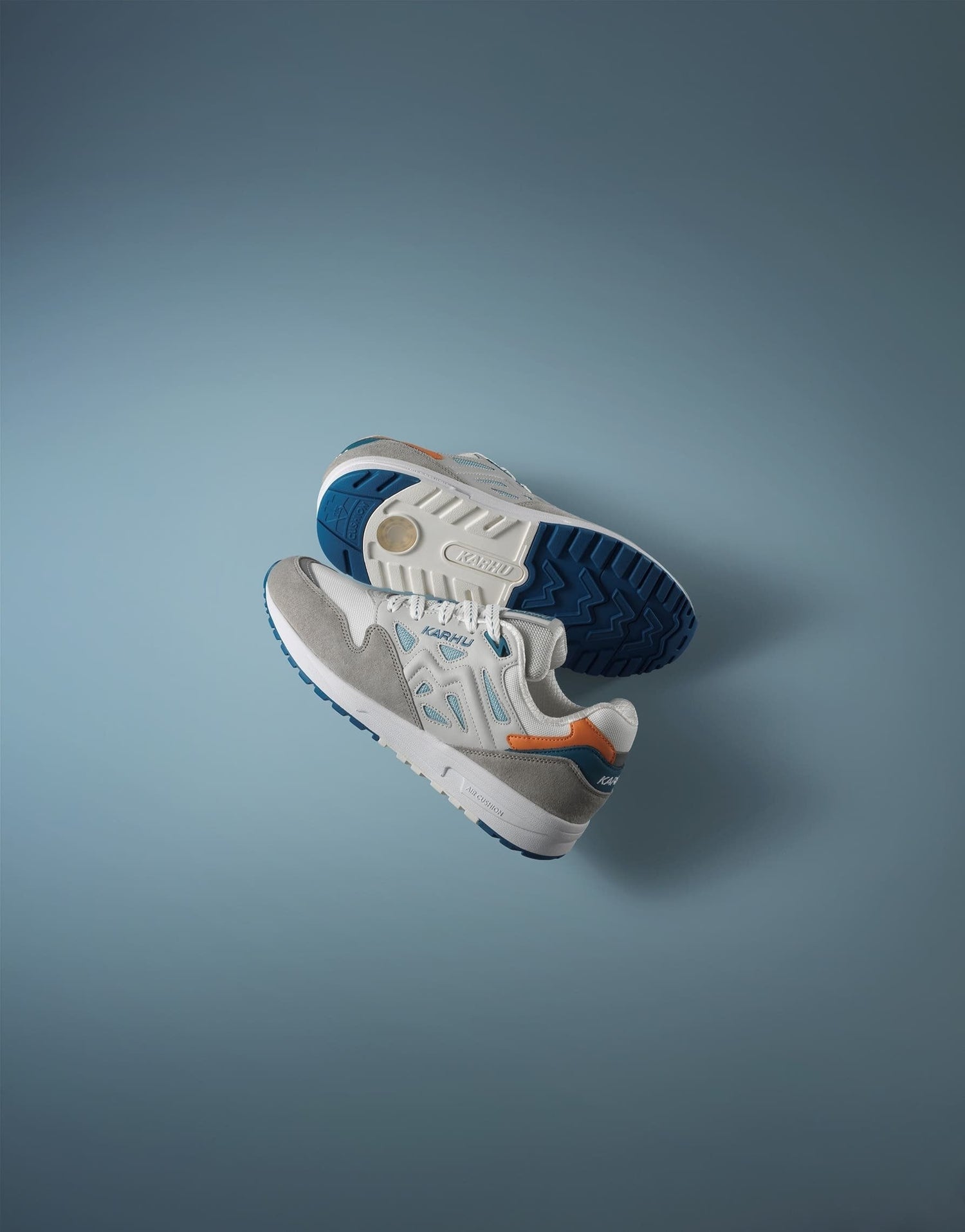 LEGACY 96 - ABBEY STONE / DAWN BLUE - Karhu Nederland