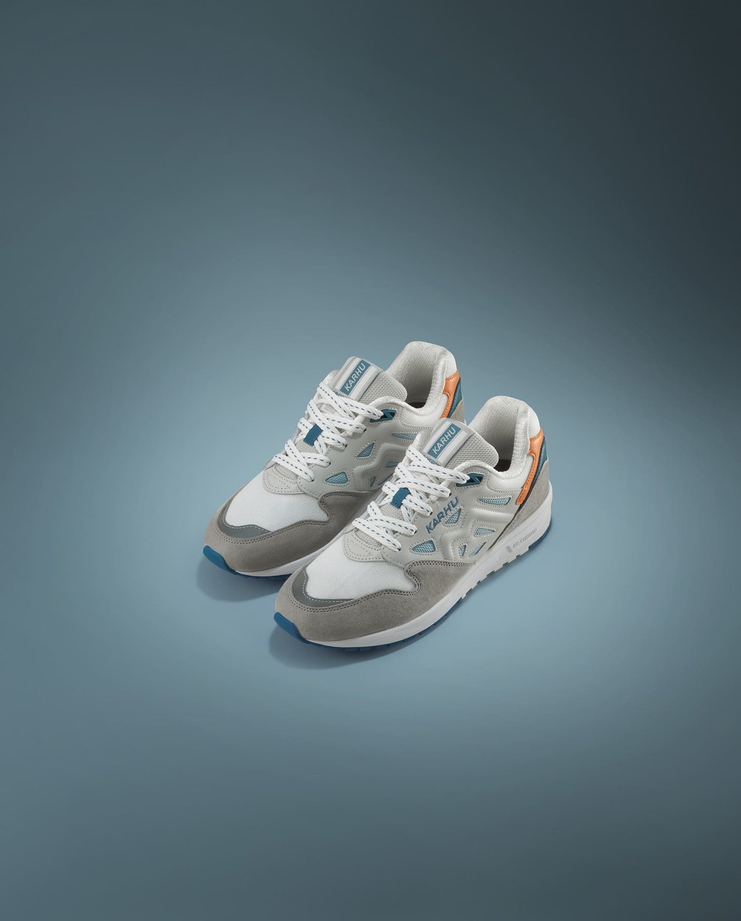 LEGACY 96 - ABBEY STONE / DAWN BLUE - Karhu Nederland