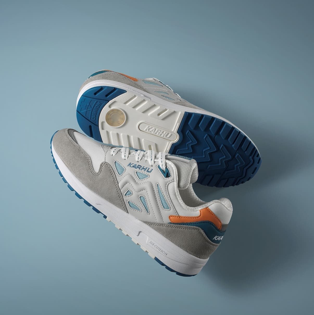 LEGACY 96 - ABBEY STONE / DAWN BLUE - Karhu Nederland