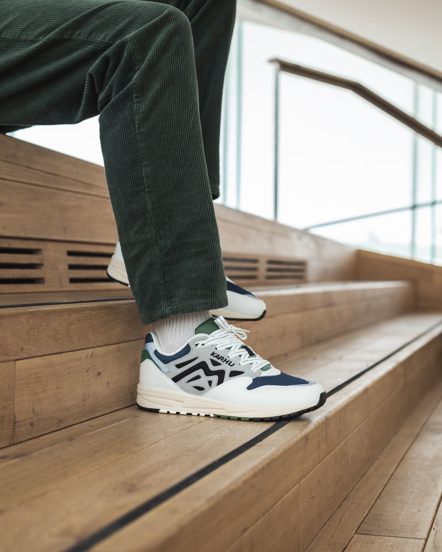 LEGACY 96 - BRIGHT WHITE / DAWN BLUE - Karhu Nederland