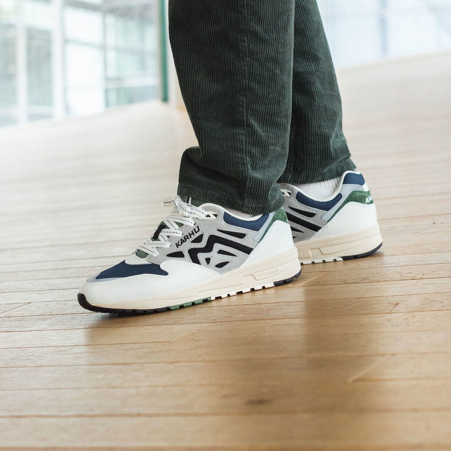 LEGACY 96 - BRIGHT WHITE / DAWN BLUE - Karhu Nederland