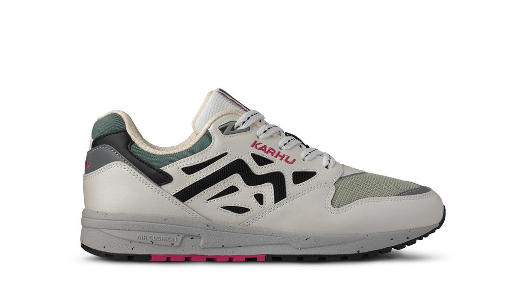 LEGACY 96 - BRIGHT WHITE / JET BLACK - Karhu Nederland