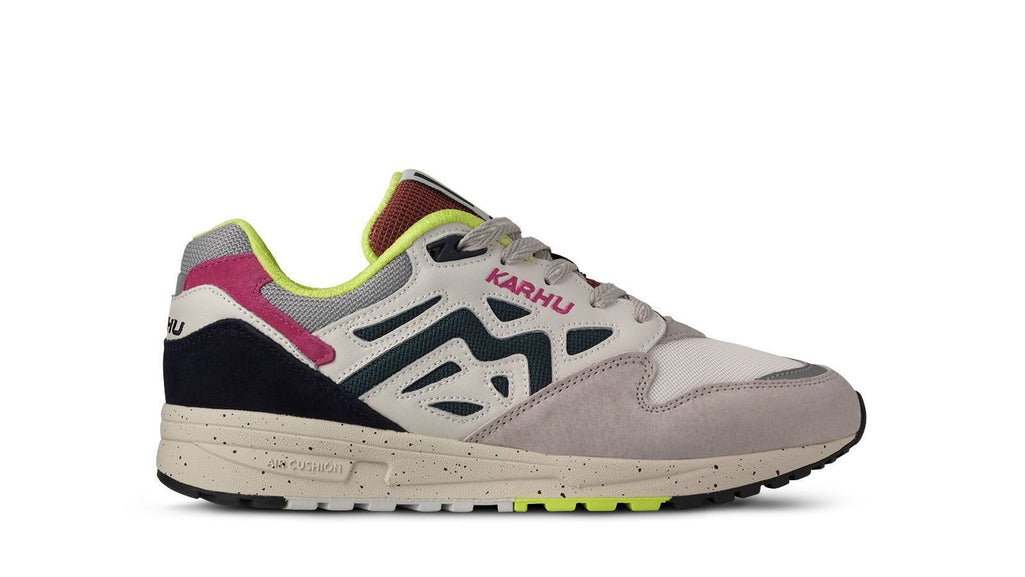 LEGACY 96 "FLOW STATE" PACK 2 - SILVER LINING / JUNE BUG - Karhu Nederland