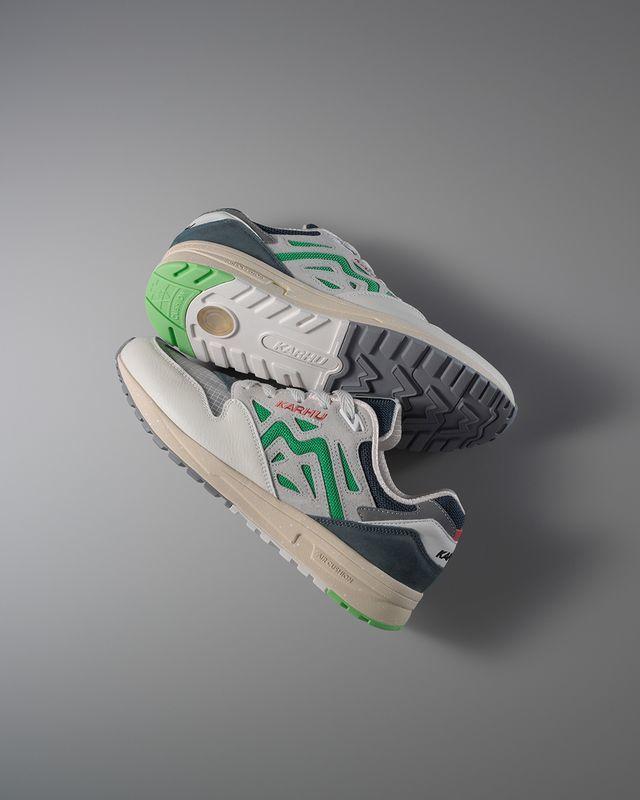 LEGACY 96 - LILY WHITE / ISLAND GREEN - Karhu Nederland