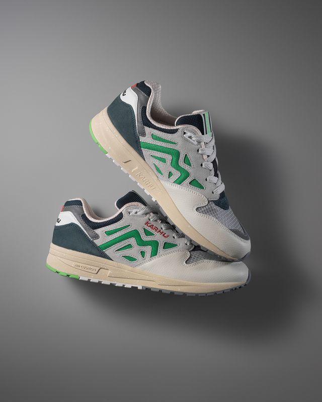 LEGACY 96 - LILY WHITE / ISLAND GREEN - Karhu Nederland