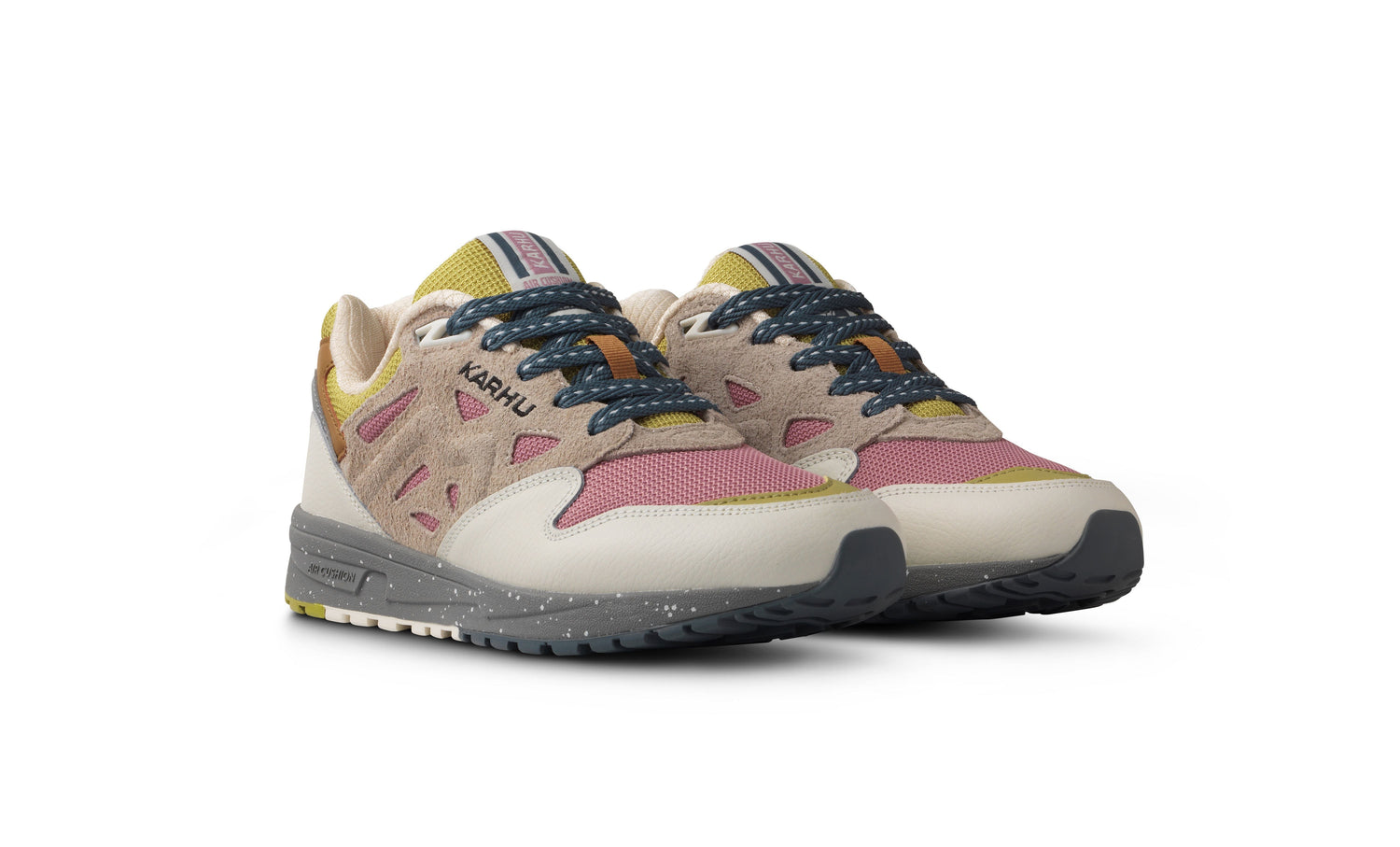 LEGACY 96 - LILY WHITE / LILAS - Karhu Nederland