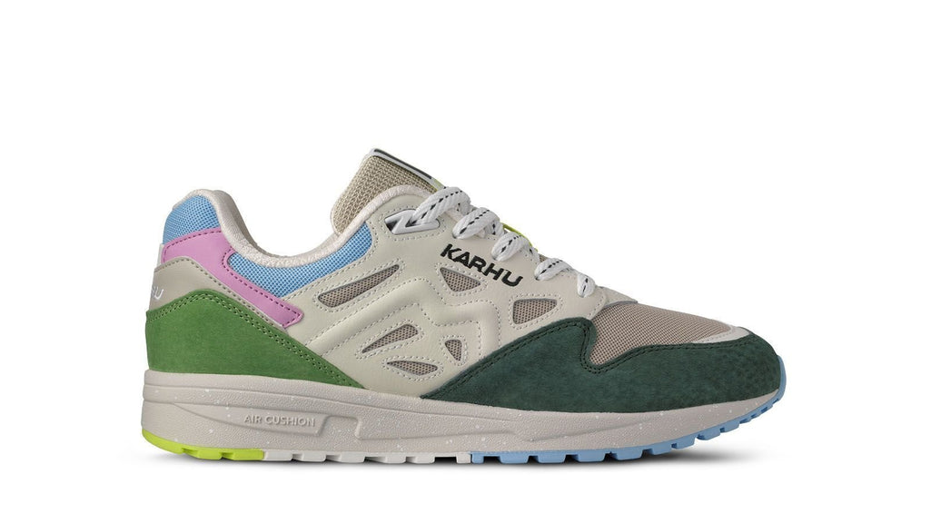 LEGACY 96 - PIQUANT GREEN / SILVER LINING - Karhu Nederland