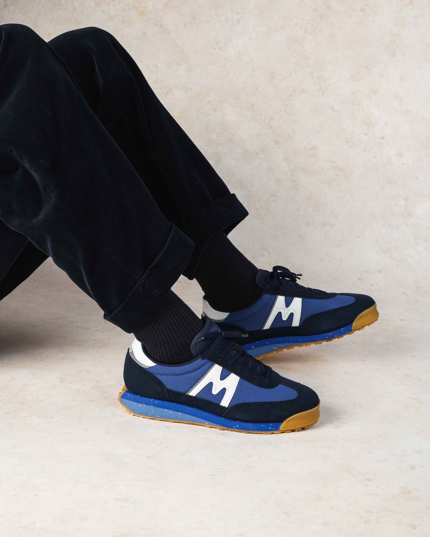 MESTARI CONTROL - DRESS BLUE / BRIGHT WHITE - Karhu Nederland