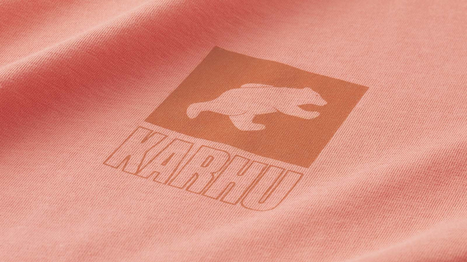 SPORT BEAR LOGO T–SHIRT - CANYON SUNSET / ARABESQUE - Karhu Nederland