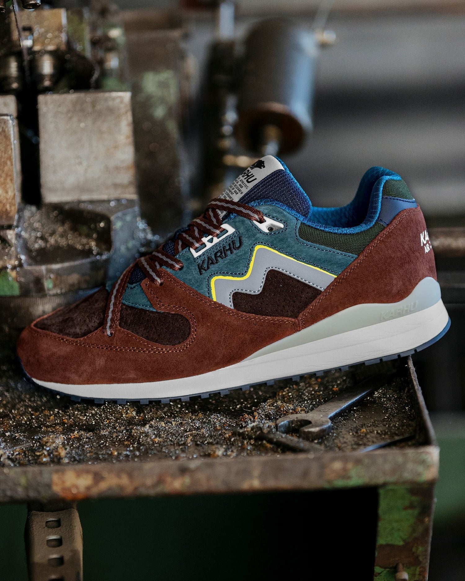 SYNCHRON CLASSIC - CAPPUCCINO / FOGGY DEW - Karhu Nederland