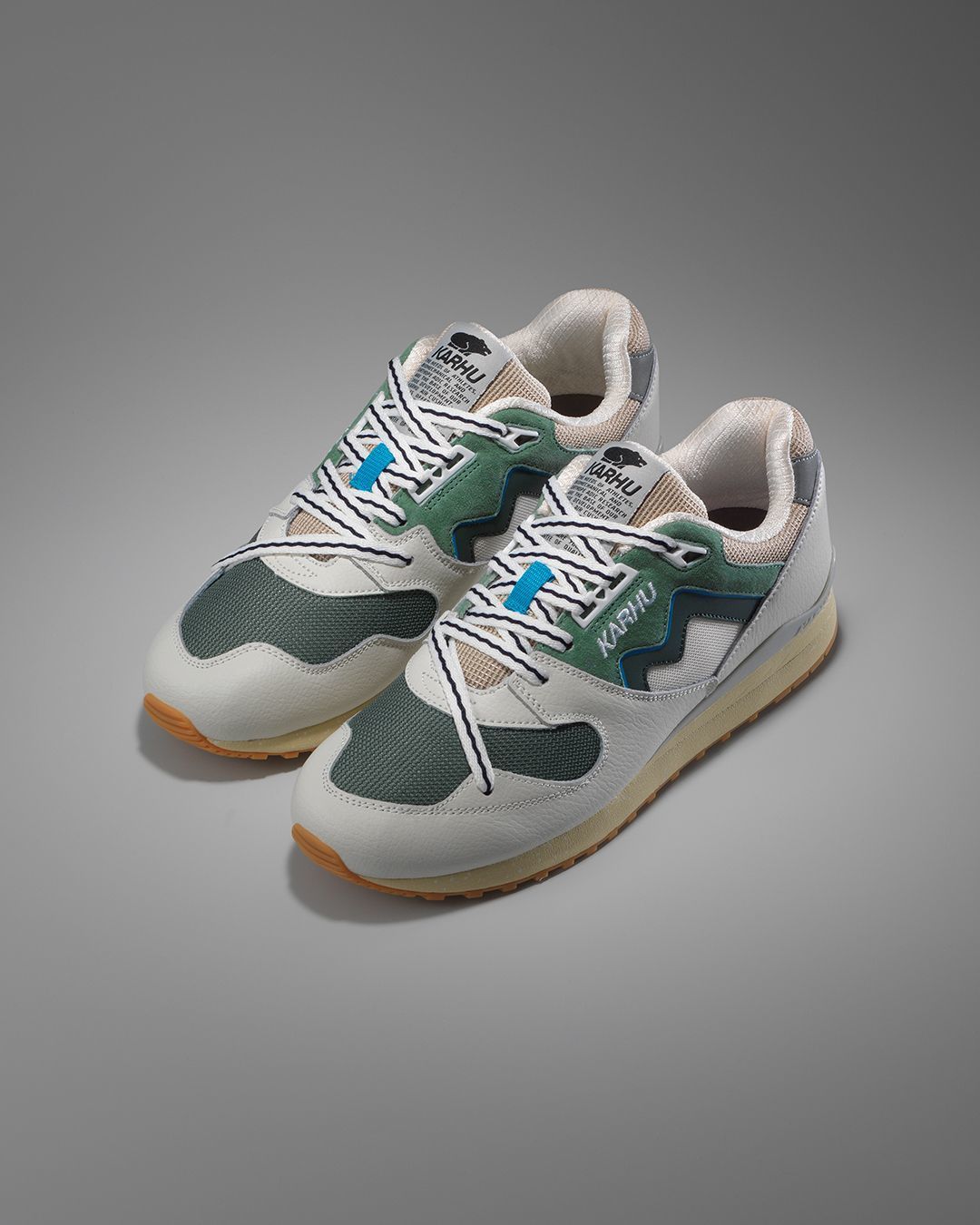 SYNCHRON CLASSIC - LILY WHITE / FOREST GREEN - Karhu Nederland