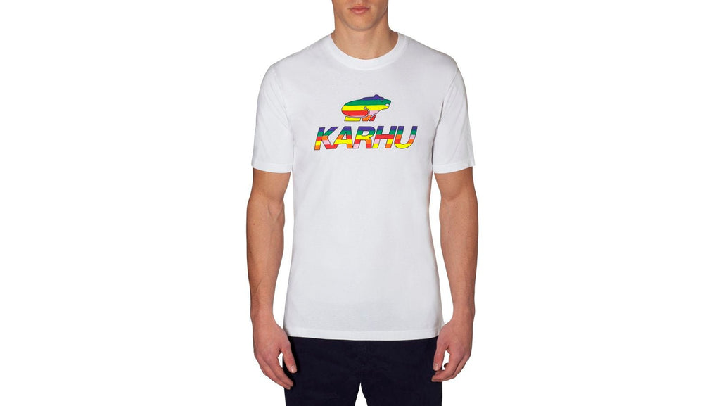 TEAM COLLEGE T–SHIRT - WHITE/MULTI COLOUR - Karhu Nederland