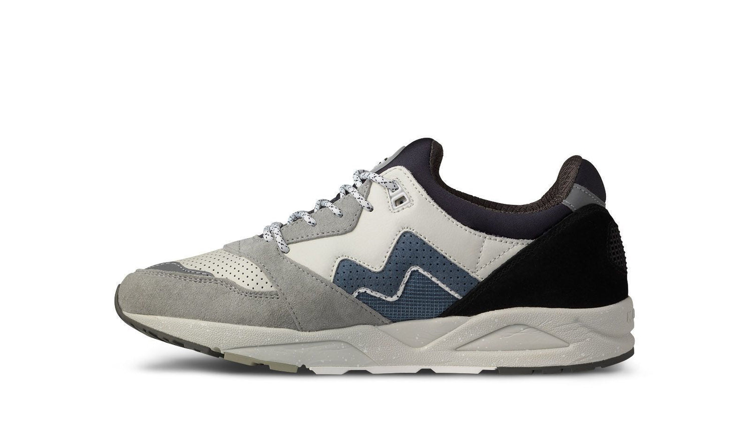 ARIA 95 - PIGEON / CHINA BLUE - Karhu Nederland