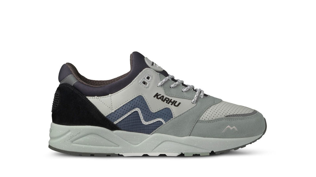 ARIA 95 - PIGEON / CHINA BLUE - Karhu Nederland